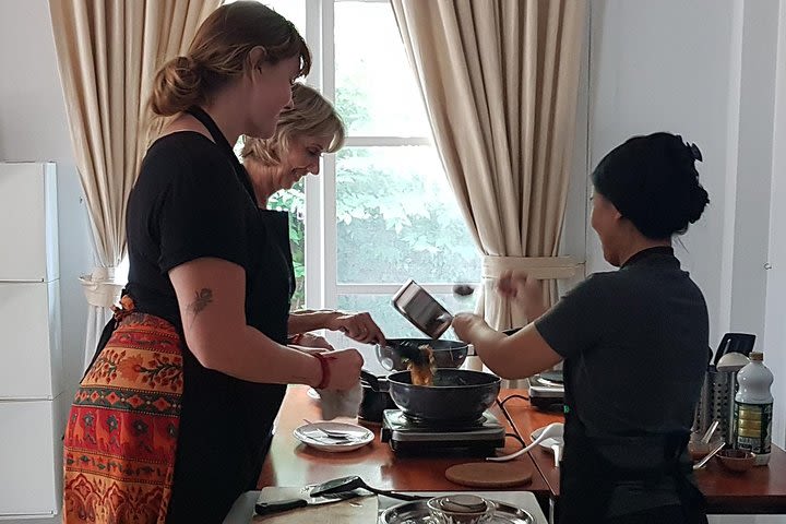Private Customizable Thai Cooking Class image