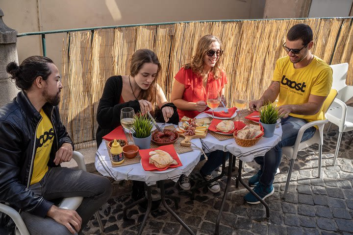 Private Groups: Discover Lisbon and taste Portuguese tapas on a Segway image