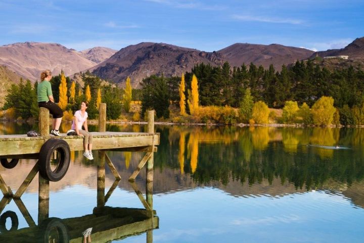 Middlemarch to Queenstown Scenic Tour image