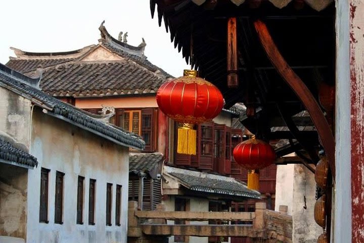 Private Tongli Water Town Tour from Suzhou with All Inclusive Option image