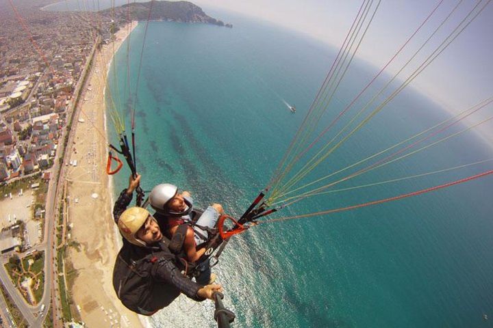 Tandem Paragliding in Alanya image