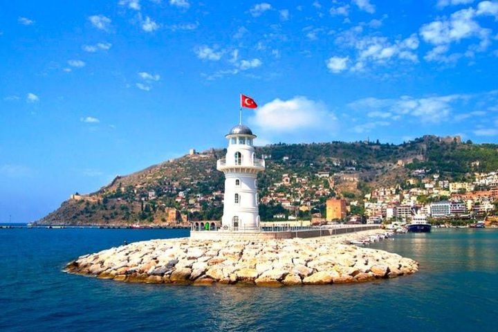 Relaxing Boat Tour With Snorkeling From Alanya image