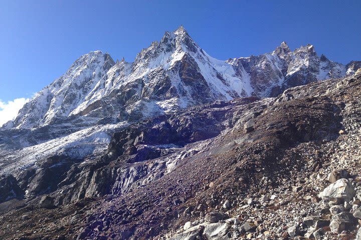 Everest Village trek image