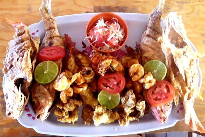 Roatan Cultural & Local Food Tour image