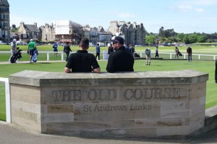 Full Day Tour to St Andrews, Dunfermline & the Fife Coast image