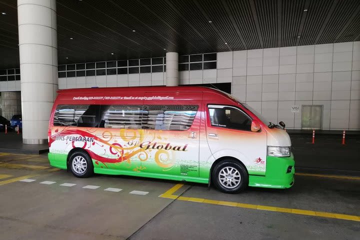 Lumut (Marina Island Jetty) to Kuala Lumpur City 1-way Transfer image