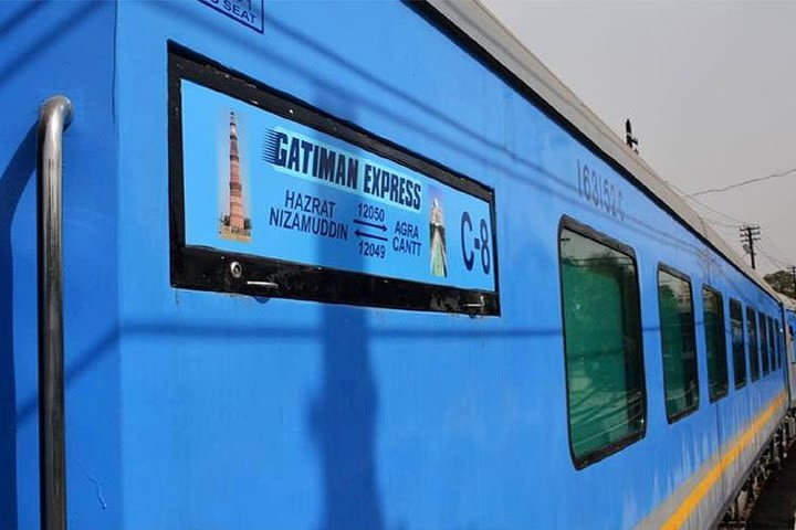 Delhi to Agra Tour by Gatimaan Express image