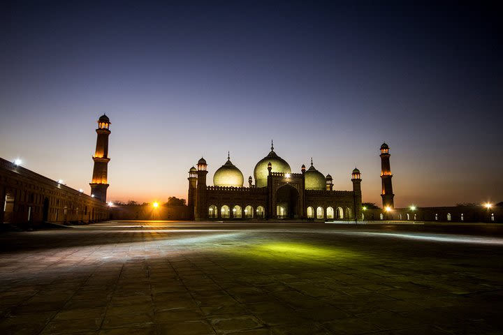 Private Tour: Lahore Full Day Customized Guided Trip  image