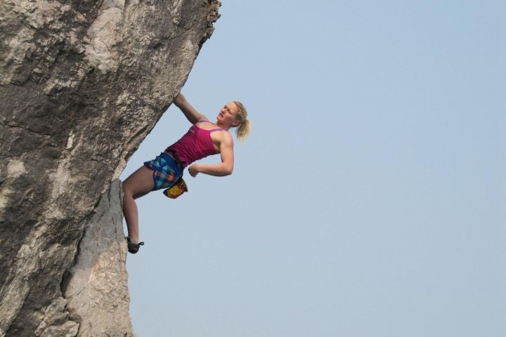 Full-Day Deep Water Soloing & Kayaking in Cat Ba image