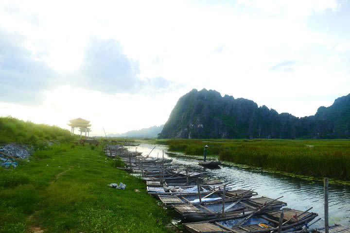 Cuc Phuong and Van Long Full Day Tour with Trekking and Boating image