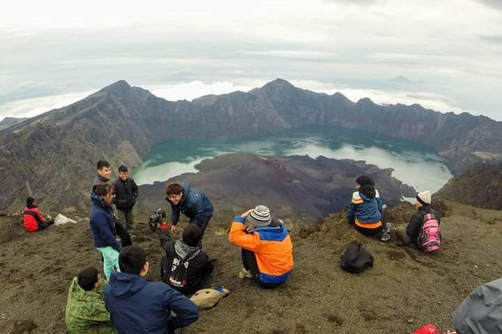 Trekking Summit Mount Rinjani Start Sembalun 2 Days - Rinjani Excellent image