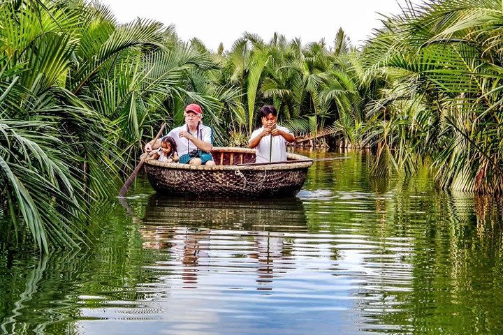 Hoi An local experience, cooking class and Hoi An old town walking(8.30- 16.30) image