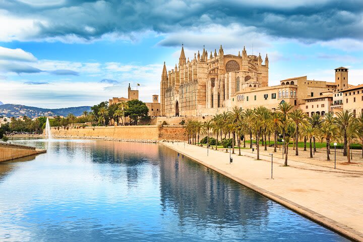 Mallorca Cathedral: E-Ticket with Audio Tour image