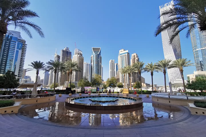 Dubai Virtual City Tour With Live Video Chat Commentary  image