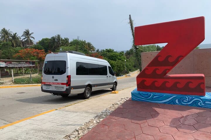 Private transfer from Oaxaca city to Puerto Escondido image