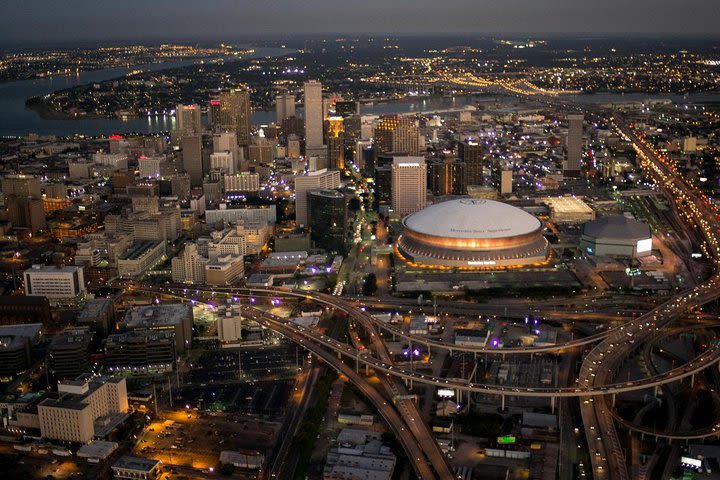 New Orleans Night Sightseeing Flight image