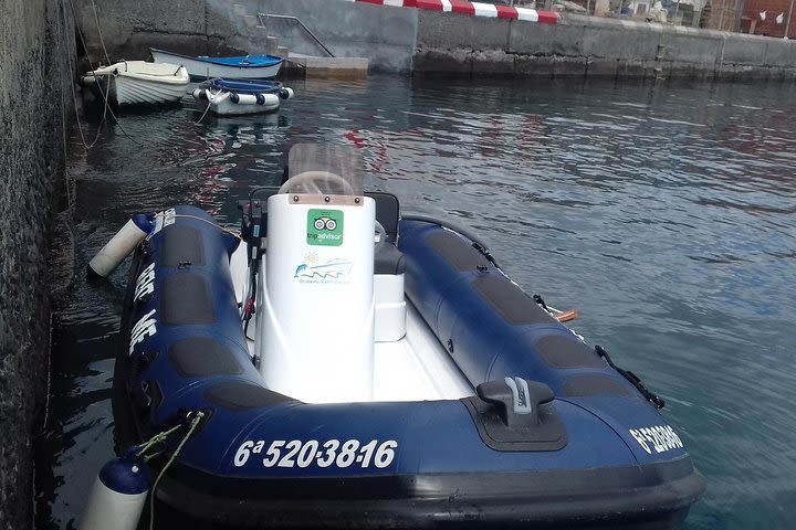 4-hour Boat Rental in La Gomera with no licence required image