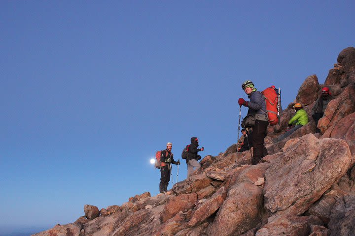 Mountaineering Iztaccihuatl (5220m) image