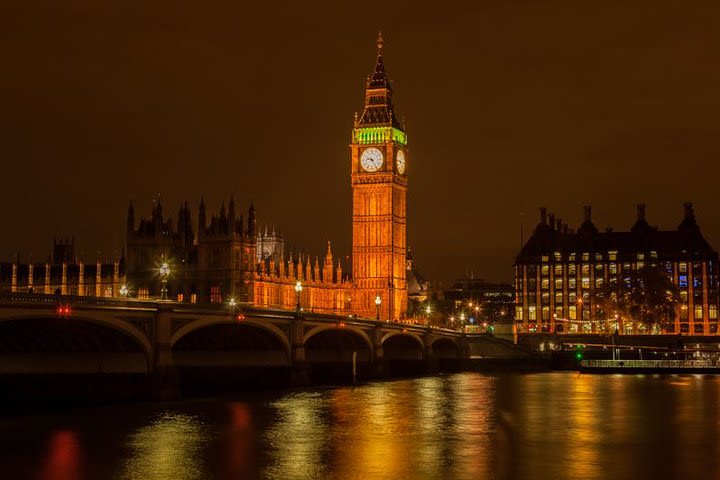 Private Tour: Night Photography Tour in London image