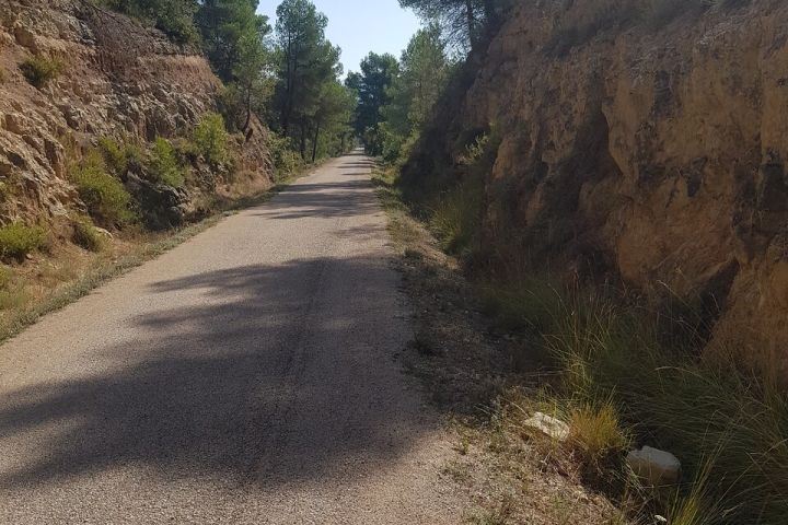 Greenway Section Cretas - Xerta 42km (90% descending 10% flat), Transfer inc. image