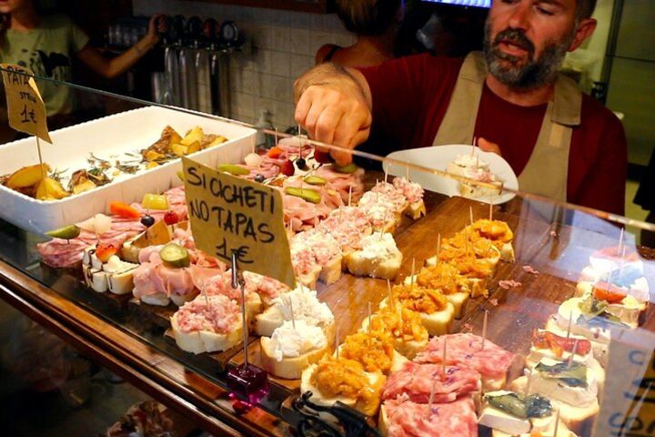 Authentic Venice Evening Food Tour in Cannaregio image