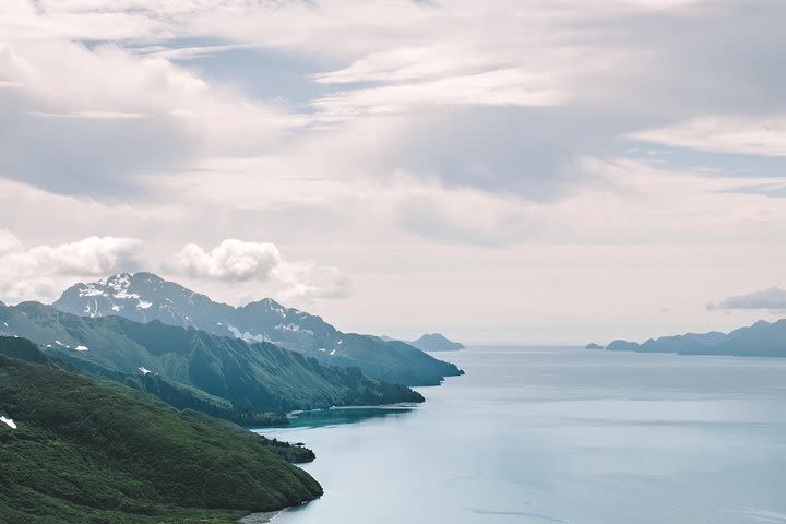 60 Minute Scenic Flight over Kenai Fjords and Chugach National Forest image