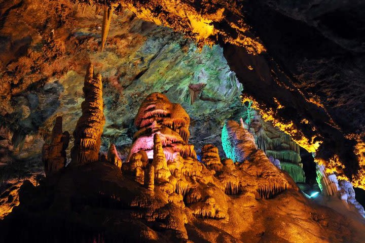 Private Day Tour to Jiguan Cavern from Luoyang image