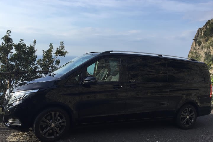 Private Transfer from Rome to Sorrento, Positano or viceversa image