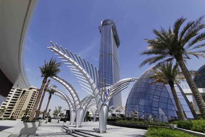 Dubai Sightseeing Tour with Admission to The Palm View Tower and Pickup image