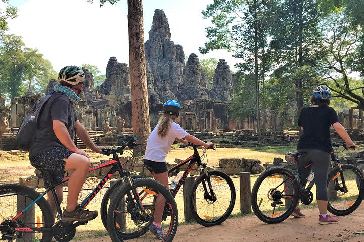 Siem Reap Angkor Sunrise Sunset VIP private bike tour image