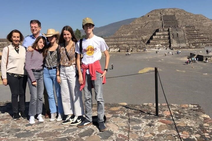 Teotihuacan, Tlatelolco, Guadalupe Shrine and Tequila Tasting Tour  image