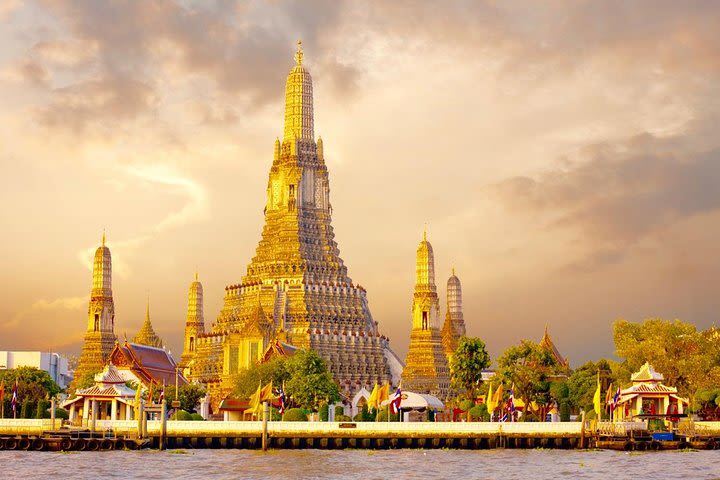 Bangkok Three Temples and The City (SHA Plus) image