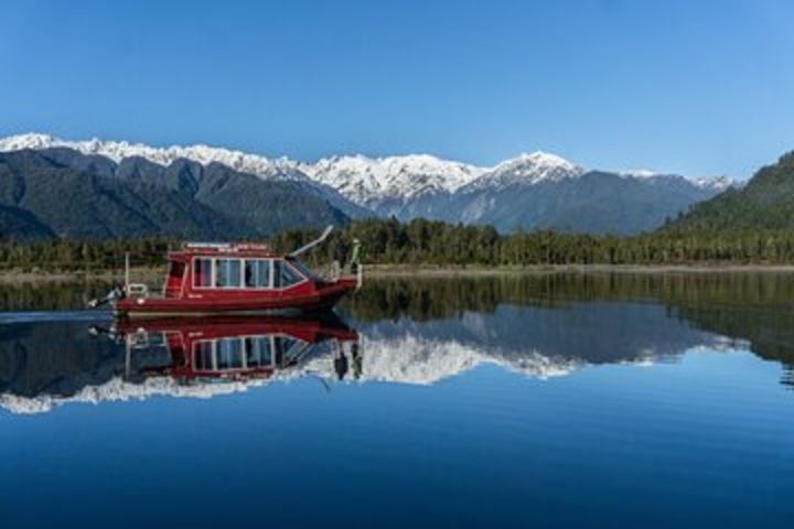 2-Hour Scenic Cruise in Lake Mapourika image