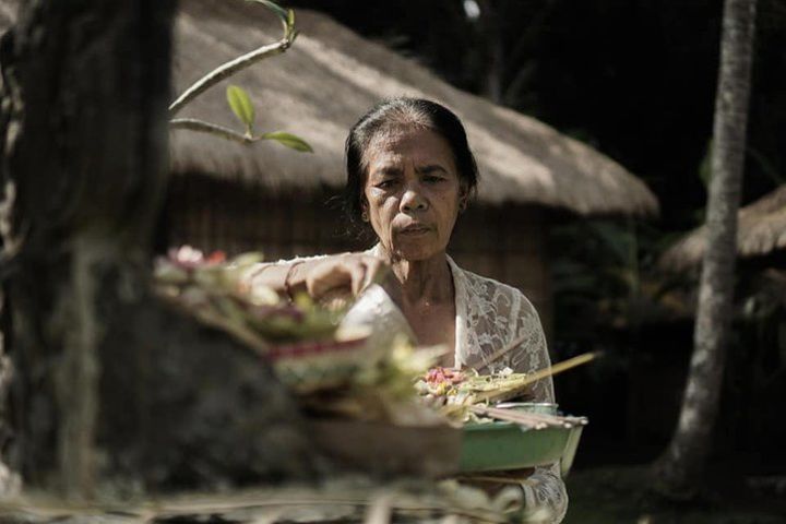 Bali Hindu Ritual's Offering Making Class image