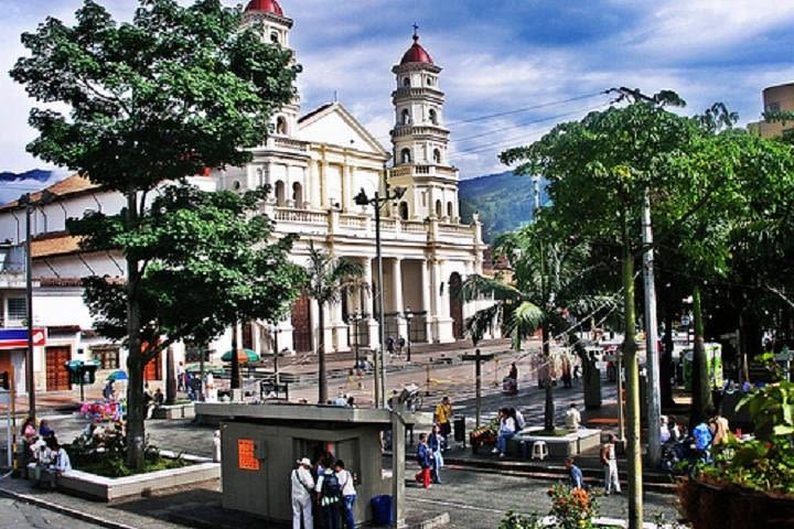 Three County Private Tour: Medellin, Envigado and Sabaneta image