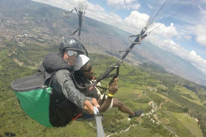 Tour Paragliding image