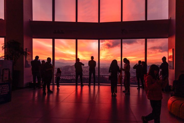 Entrance to Sky Costanera image