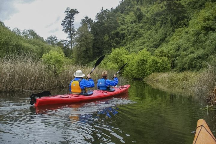 Tour en Kayak: Explora la Laguna Escondida image