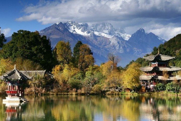 Lijiang Private Day Tour to Jade Dragon Snow Mountain, Impressions Show and More image