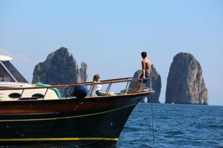 Sorrento Coast and Capri boat tour from Amalfi image