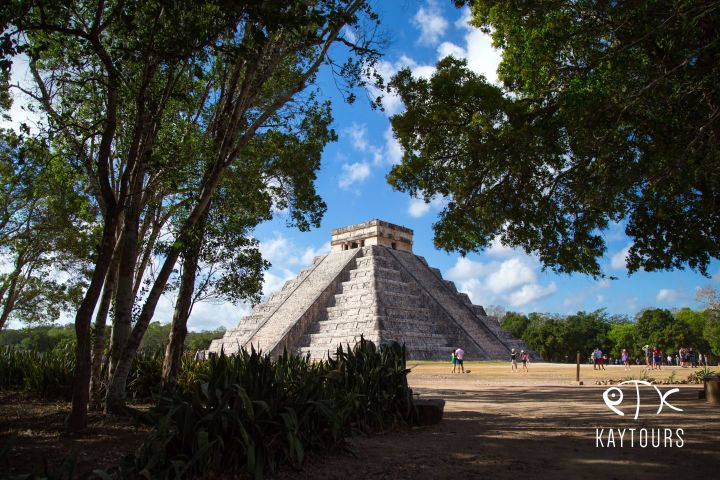 Private Chichen Itza Tour, Breathtaking Cenote & Lunch image