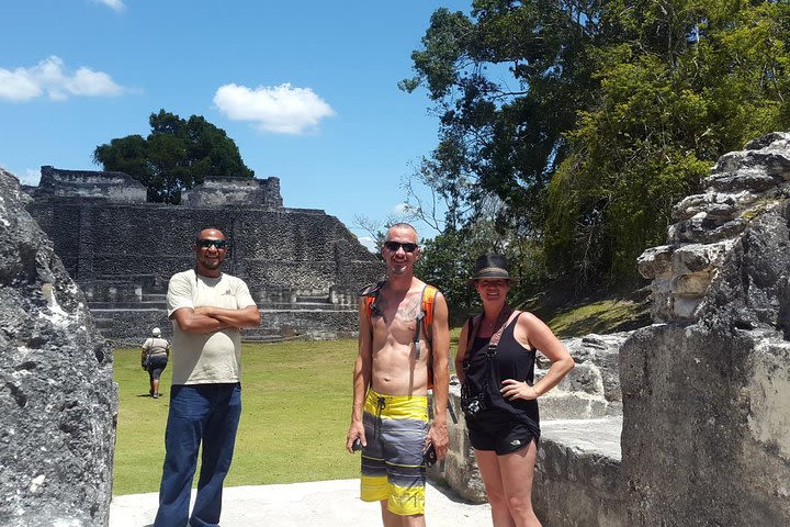 Combo Tour Cave Tubing and Xunantunich Mayan Site - fun day in Belize image