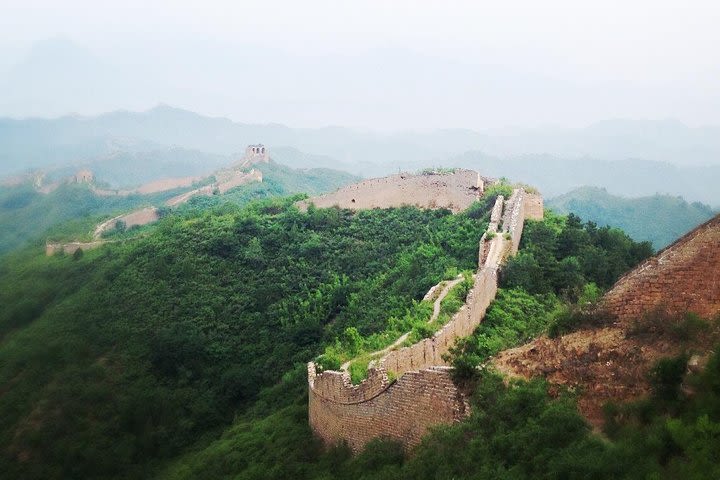 Gubeikou & Jinshanling Great Wall Hiking Tour English Speaking Driver Service image