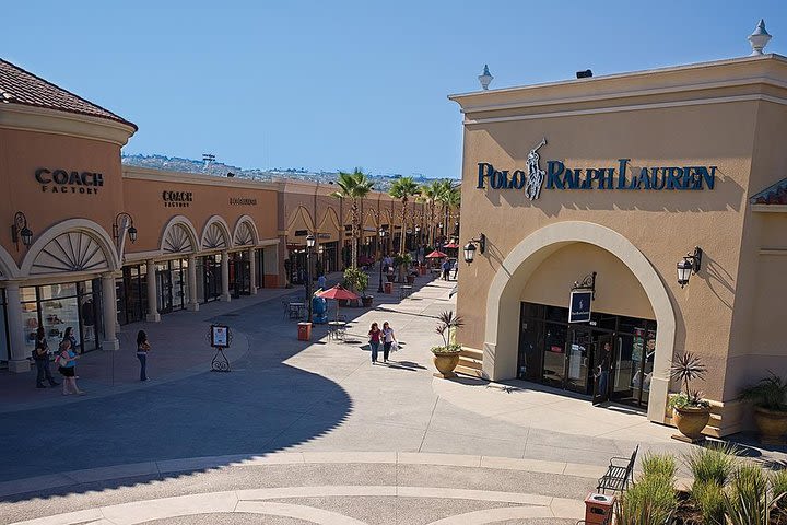 San Diego Shopping Tour to Las Amercias Outlet image