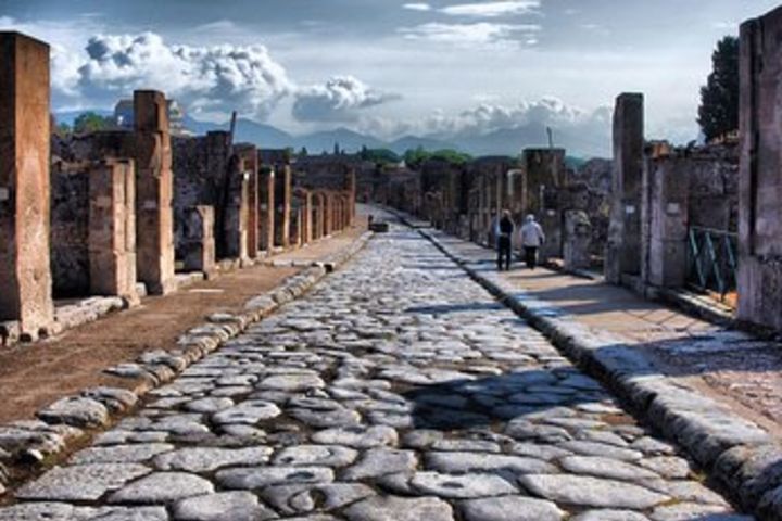 Private Day Tour from Rome to Pompeii and Herculaneum with Hotel Pick up image