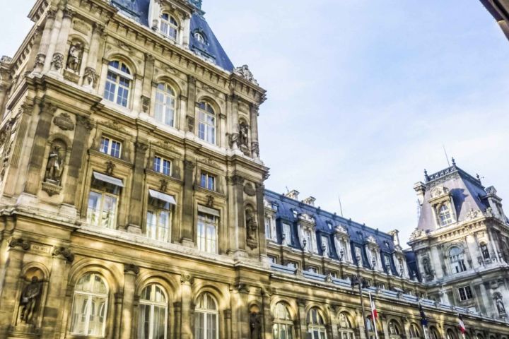 Essential Paris: Walking Tour with Ile de la Cite image