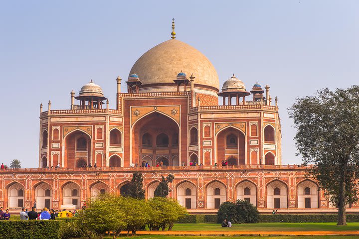 Guided Walking Tour of the Humayun's Tomb Complex, New Delhli image