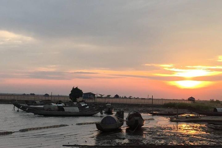 Hue Sunrise and Sunset Tour image