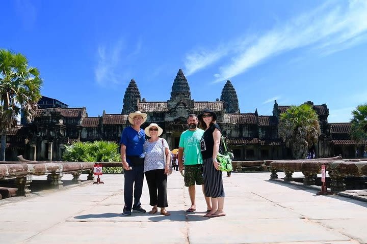  2-Day Angkor Wat Small, Big Circuit & Banteay Srei Tour-Free Airport Pick Up  image