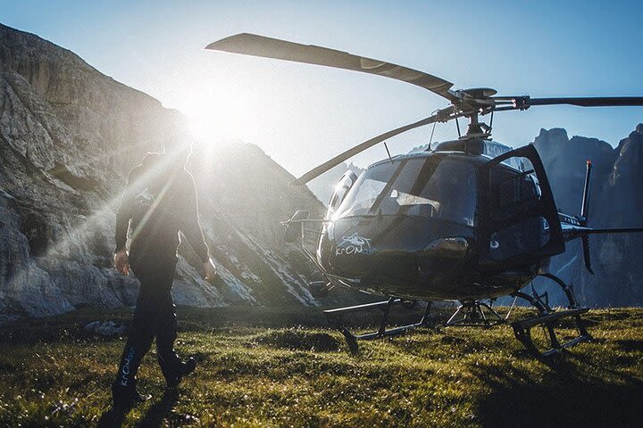 Panoramic helicopter tour between the Dolomites and Cortina d'Ampezzo image